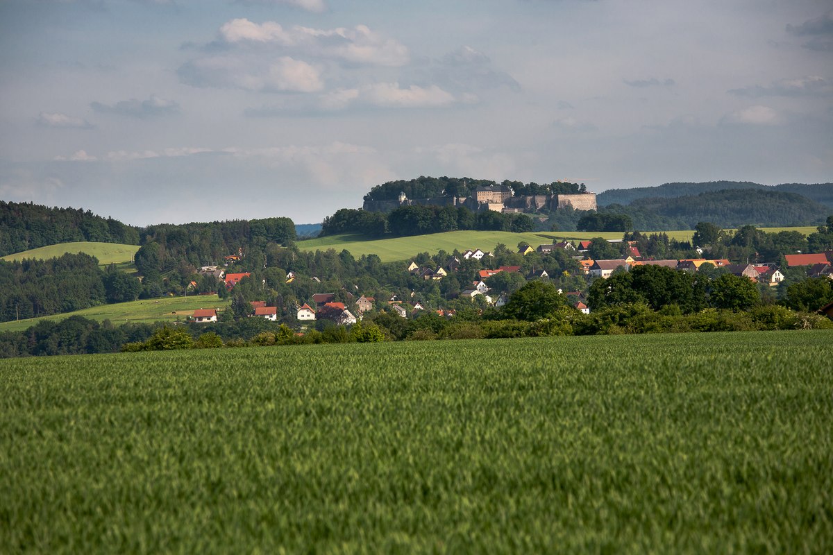 Festung Königstein über der Landschaft